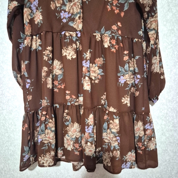 American Eagle Outfitters Brown Cream Tiered Long Sleeve Dress..SIZE:M - Picture 3 of 14